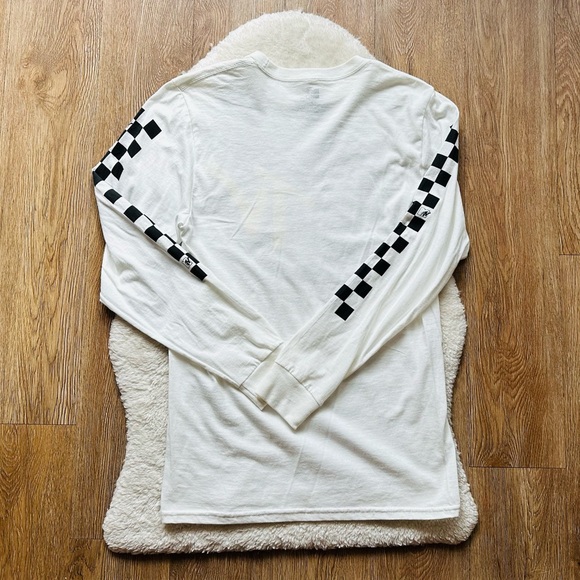 MTV Long Sleeve Shirt NWT - Picture 5 of 5